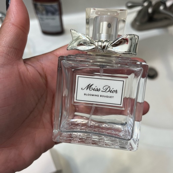 Miss Dior fragrance box (3.4 oz size) and now bottle as well. - Picture 4 of 8